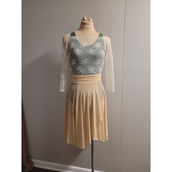 Capezio Women's Size Medium Green Racerback Leotard Bodysuit - Picture 8 of 11